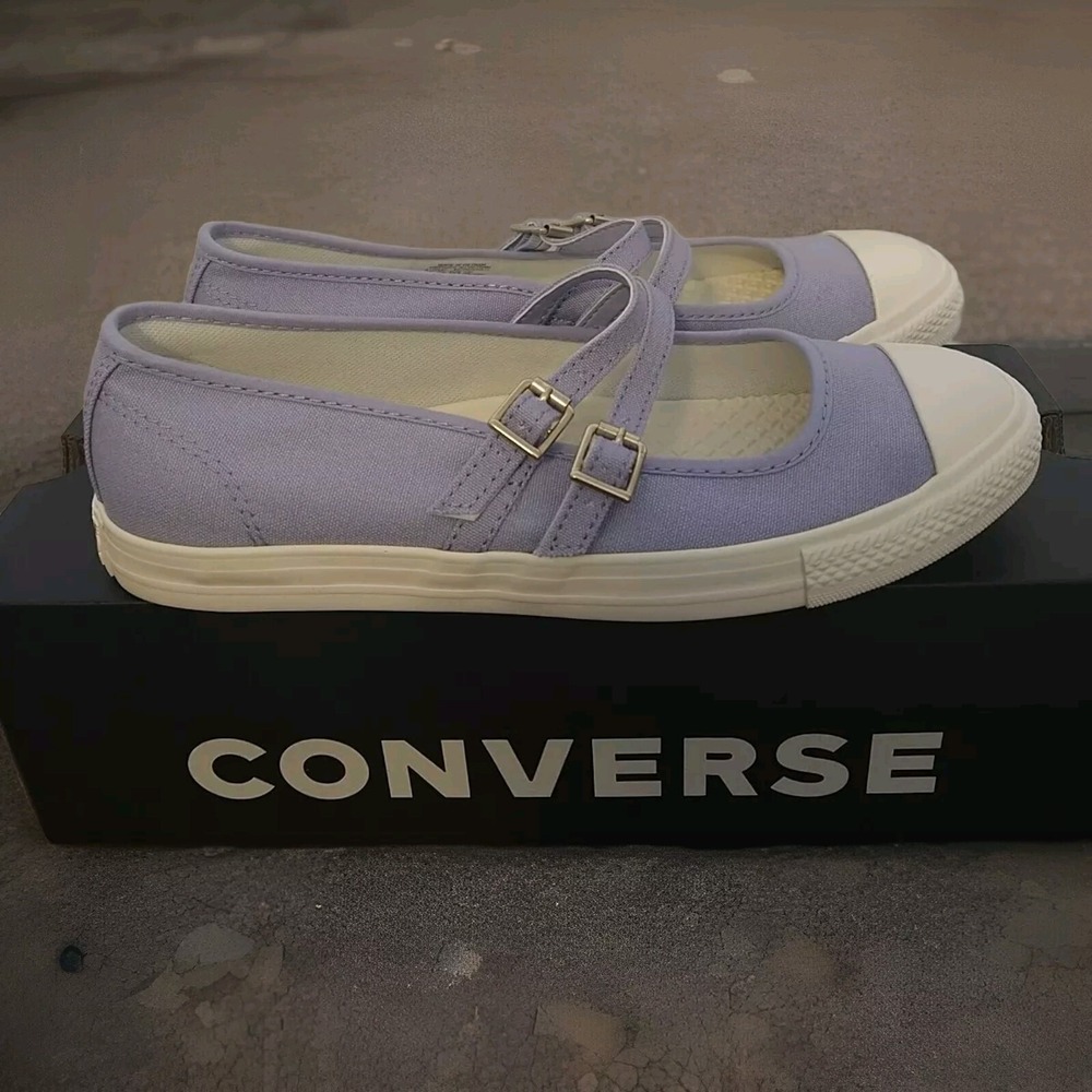 Converse (Womens 8) Chuck Taylor All Star Dainty Mary Jane Shoes Lilac Purple